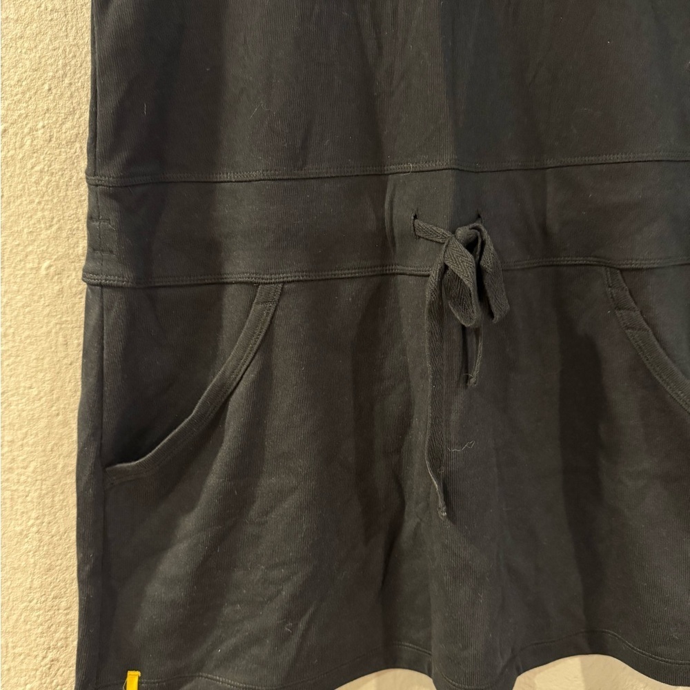 Lolë Black Short Sleeve Dress size Medium - Picture 2 of 10